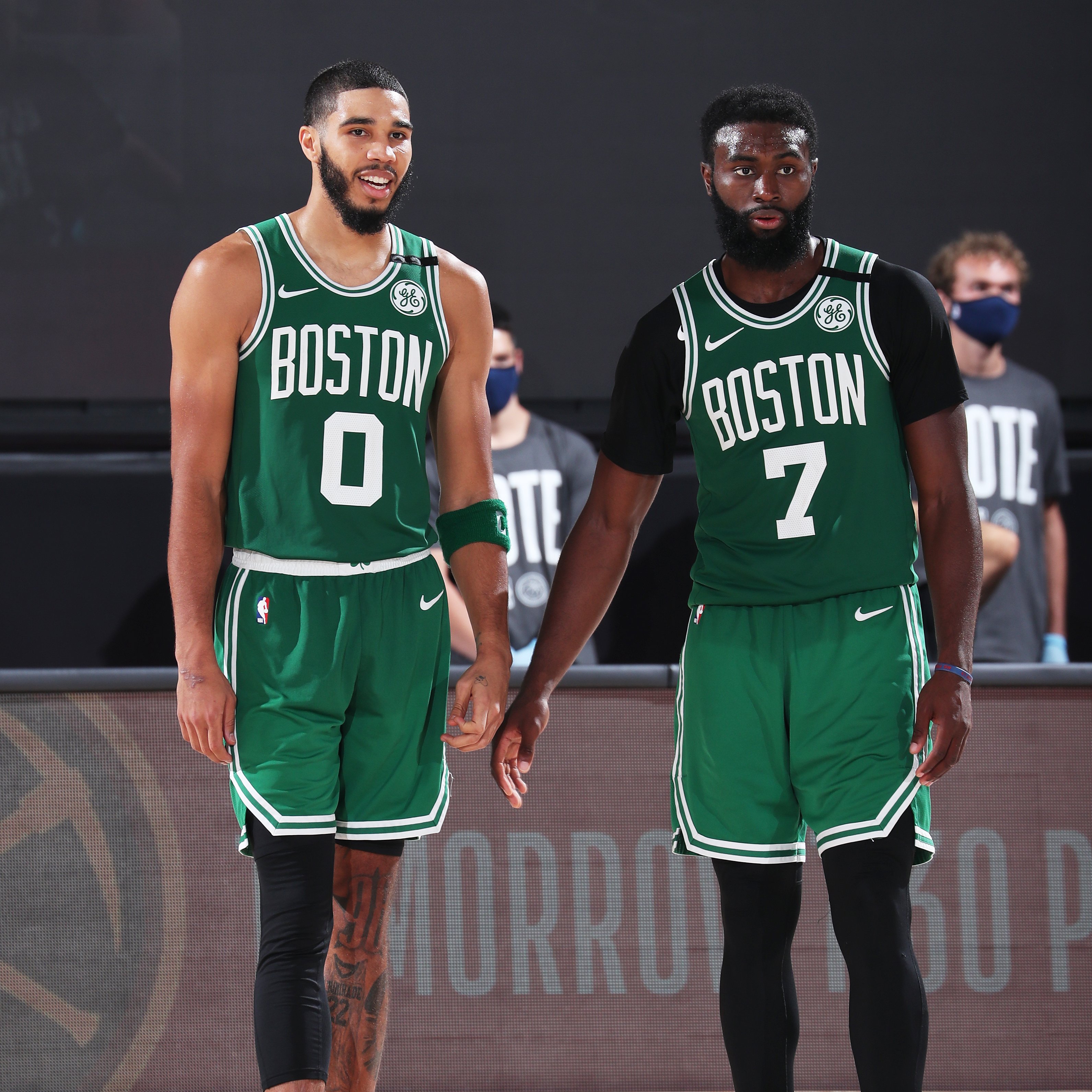 状态火热！杰伦威19中11轰赛季新高25分