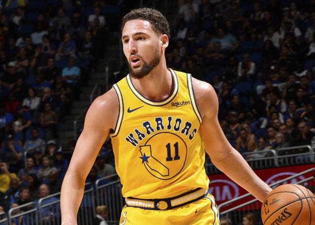 开局平推！佩雷拉1分20秒TKO安卡拉耶夫，重夺轻重量级世界冠军