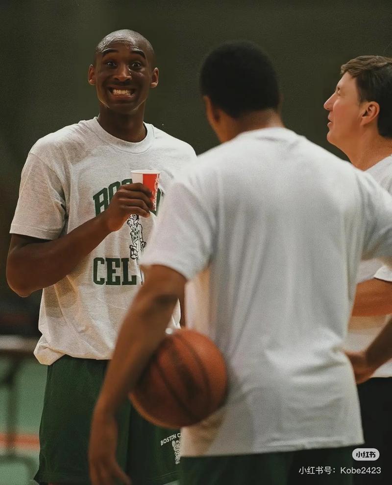 世界杯亚洲外围赛 中国不敌澳大利亚将迎生死战