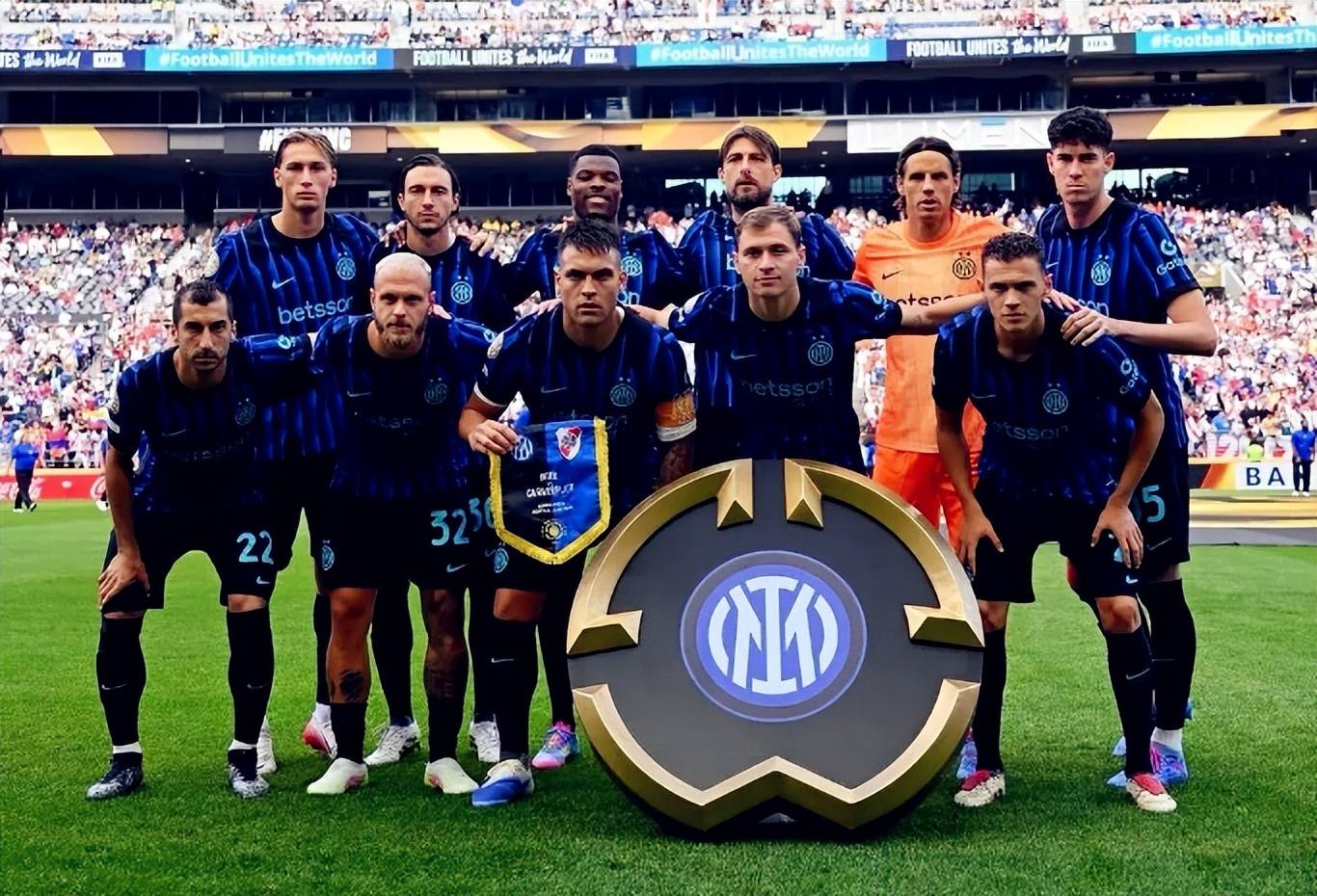 喜讯！申花已成首支晋级亚冠东亚八强的中超球队，赢得球迷点赞