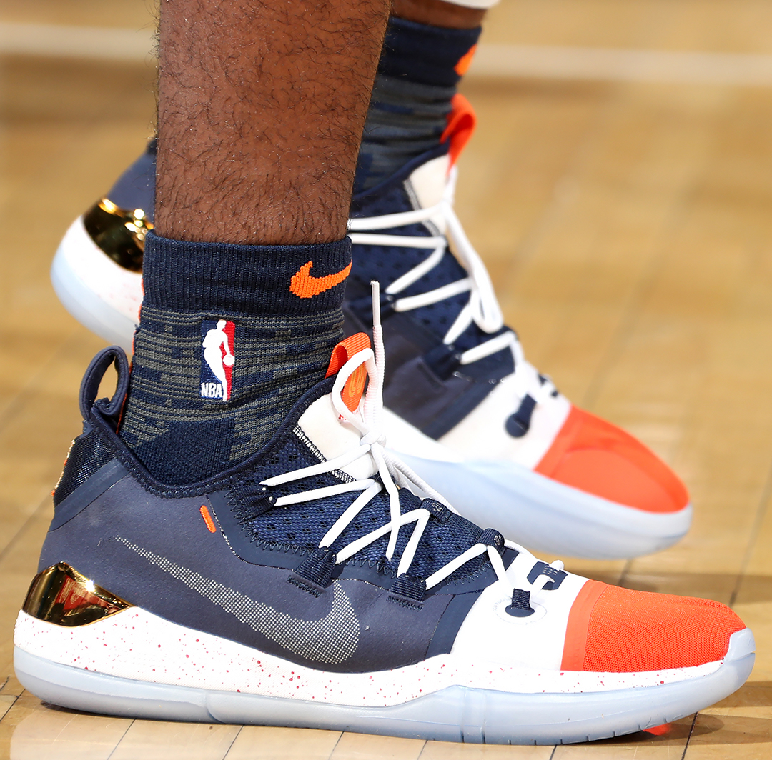 虎啸撼江湖！《剑侠世界3》全新神级坐骑“白帝”驾到！