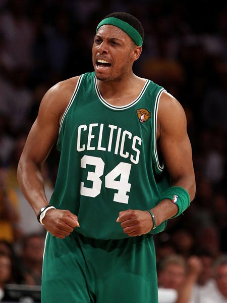 意媒：如果接受降薪，目前年薪600万欧的佩7可能与罗马续约