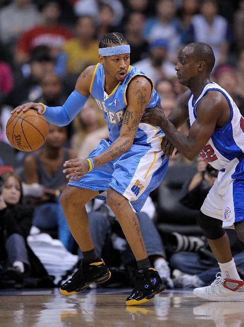 巴黎客场2-0勒芒，杜埃建功，金彭贝时隔709天伤愈复出