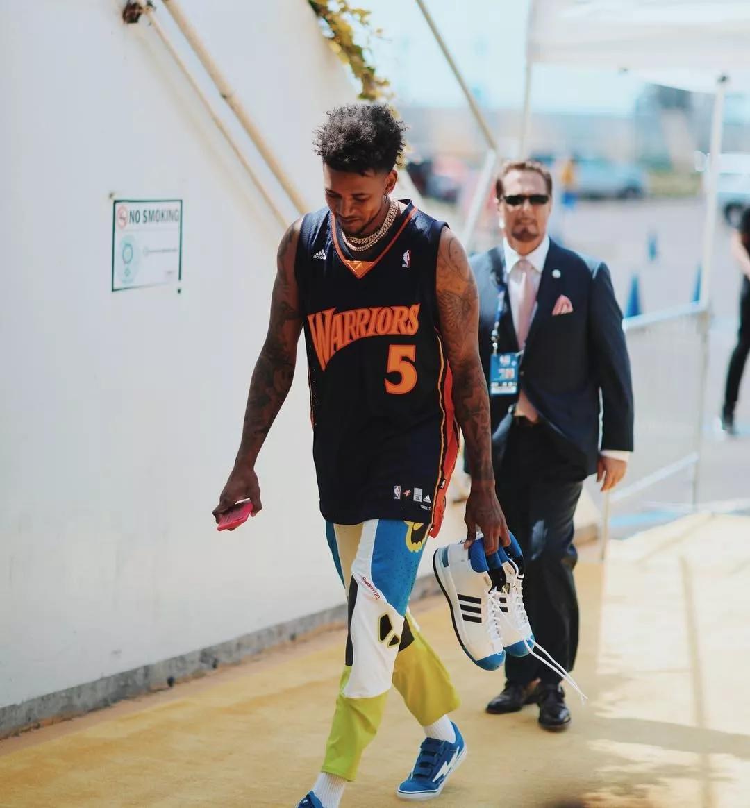 还有阴谋论？ 恐怖游戏《Horses》上架游戏平台Humble一天便遭禁售