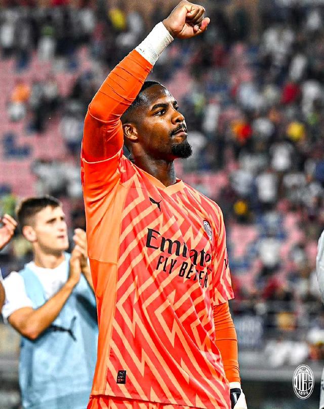 中超-奥尔蒂斯破门郑浩乾绝平被吹 深圳1-0南通