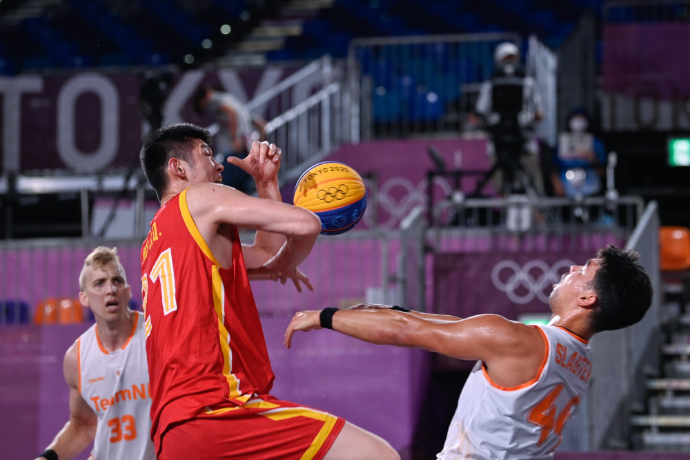 王楚钦拼尽全力，网友：实力差距太大