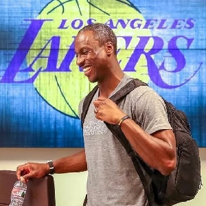 中超大连英博客战山东泰山图片分享1，卡兰加6分钟经历大喜到大悲