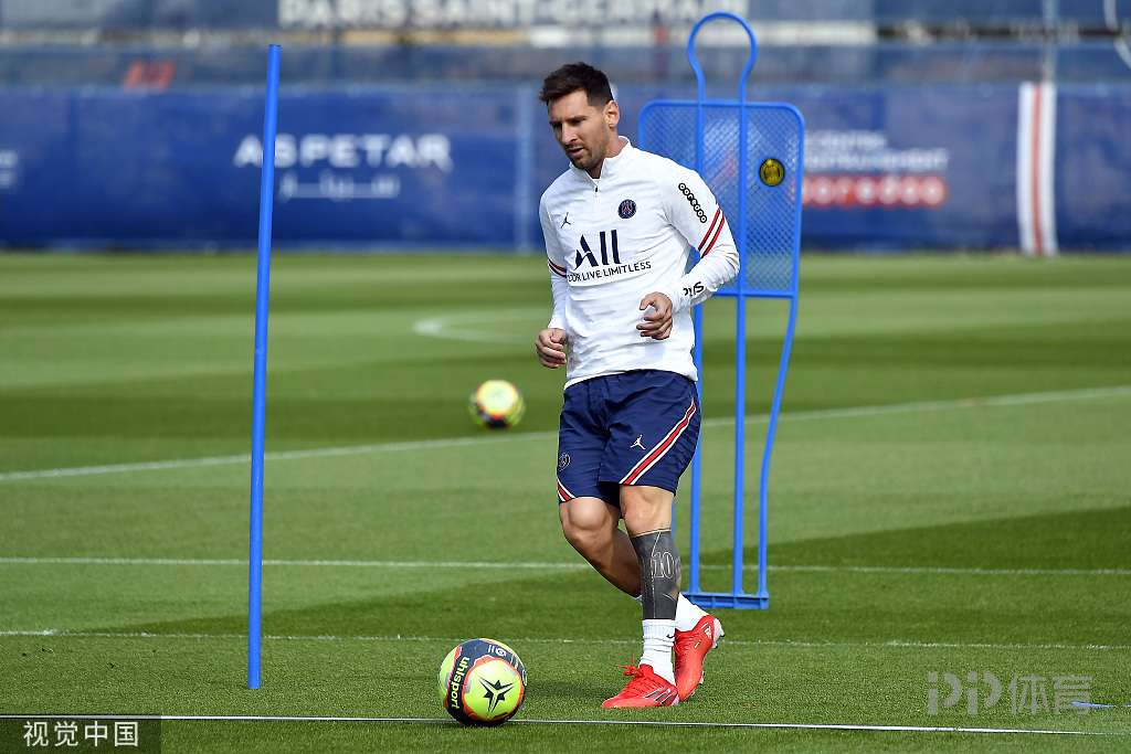 凯尔特人开局三分9中7，首发五人均有三分进账！